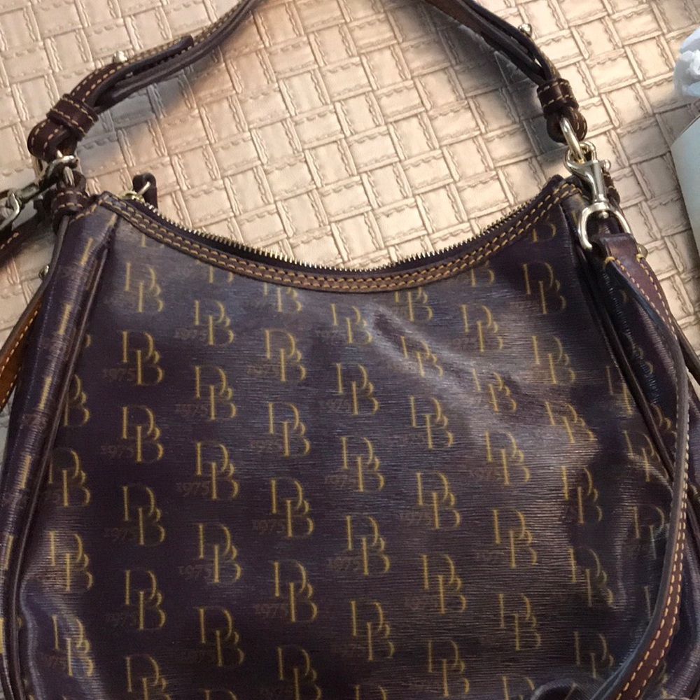 Dooney & Bourke purse